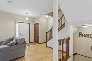 845 Kimball Ln, Verona, WI 53593 - Photo 9