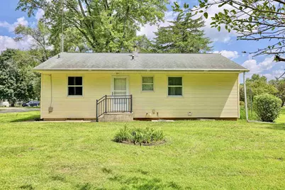 2012 S Terry Court, Beloit, WI 53511 - Photo 33