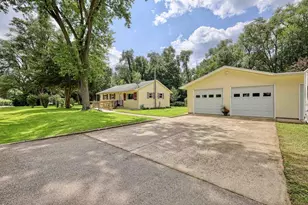 2012 S Terry Ct, Beloit, WI 53511 - Photo 3