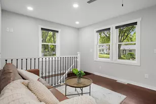 2252 Coolidge St, Madison, WI 53704 - Photo 5
