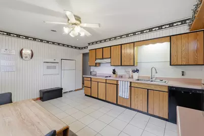 630 Center Street, Wonewoc, WI 53968 - Photo 9