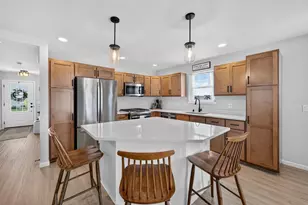 9318 Highland Gate Way, Madison, WI 53593 - Photo 3