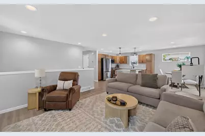 9318 Highland Gate Way, Madison, WI 53593 - Photo 13