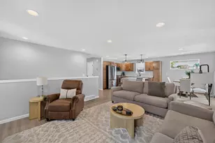 9318 Highland Gate Way, Madison, WI 53593 - Photo 13