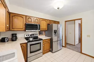 1414 Red Cloud Ln, Madison, WI 53704 - Photo 15