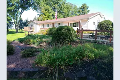 6830 W Saint Lawrence Avenue, Beloit, WI 53511 - Photo 17