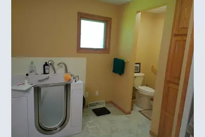 6830 W Saint Lawrence Avenue, Beloit, WI 53511 - Photo 45