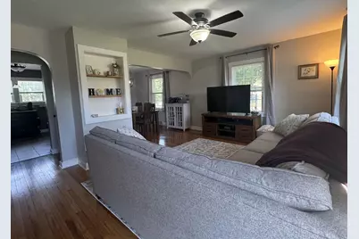 921 Benton Avenue, Janesville, WI 53545 - Photo 3