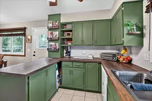 929 Ring St, Sun Prairie, WI 53590 - Photo 7