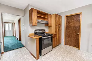 109 N Rogers St, Ridgeville, WI 53533 - Photo 11