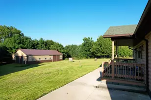 53951 Rounds Rd, Utica, WI 54631 - Photo 7