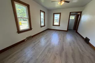440 Winsor St, Mauston, WI 53948 - Photo 3