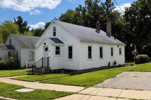 440 Winsor St, Mauston, WI 53948 - Photo 1