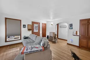 409 Stang St, Madison, WI 53704 - Photo 5