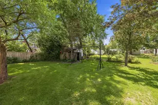 1436 Carrington St, Janesville, WI 53546 - Photo 5