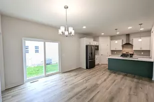 6648 Redpoll Rd, Middleton, WI 53562 - Photo 17