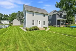444-446 E Holum St, DeForest, WI 53532 - Photo 3