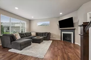 5477 N Peninsula Wy, Mcfarland, WI 53558 - Photo 13