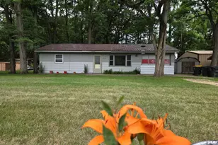 810 Locust Rd, Avoca, WI 53506 - Photo 3