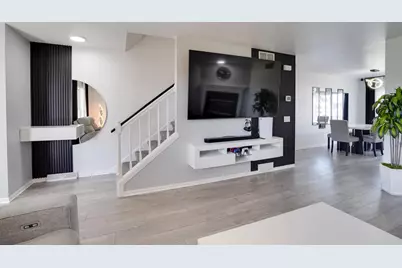 3226 Dorchester Way, Madison, WI 53719 - Photo 9