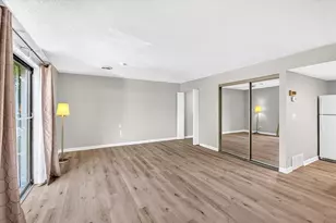 539 D'onofrio Dr, Madison, WI 53719 - Photo 5