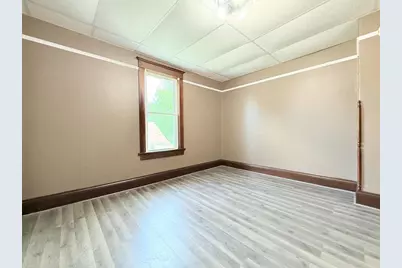 519 N Main Street, Fall River, WI 53932 - Photo 23