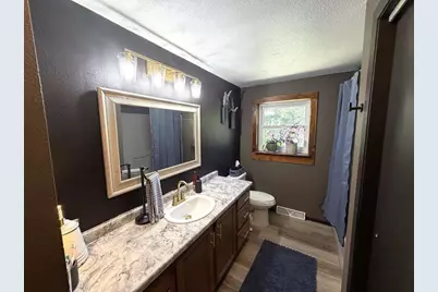 11843 Fuller Hollow Road, Prairie Du Chien, WI 53821 - Photo 11