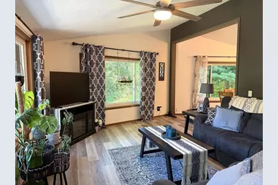 11843 Fuller Hollow Road, Prairie Du Chien, WI 53821 - Photo 5