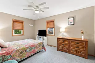 893 Chalfont Dr, Sun Prairie, WI 53590 - Photo 25