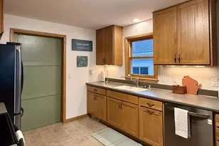 5318 Regent St, Madison, WI 53705 - Photo 15