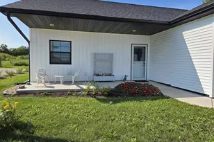 201 Boann Ter, Belleville, WI 53508 - Photo 3