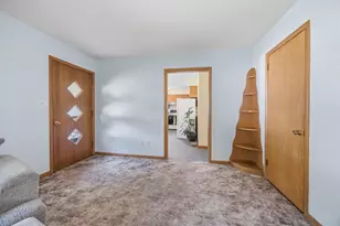 717 Cloute St, Fort Atkinson, WI 53538 - Photo 9
