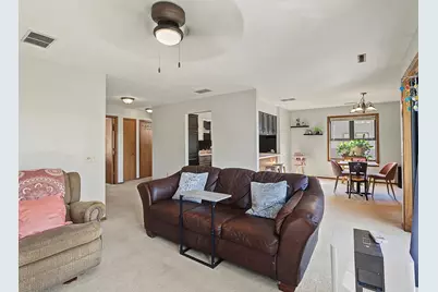500 E Main Street #6, Sun Prairie, WI 53590 - Photo 9