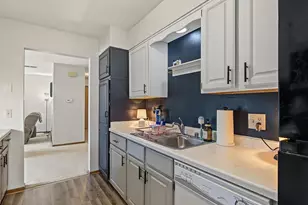 500 E Main Street, Sun Prairie, WI 53590 - Photo 17