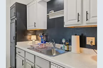 500 E Main Street #6, Sun Prairie, WI 53590 - Photo 15