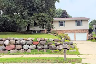 620 Oak St, Cottage Grove, WI 53527 - Photo 57