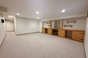4333 Fieldcrest Dr, Janesville, WI 53546 - Photo 25