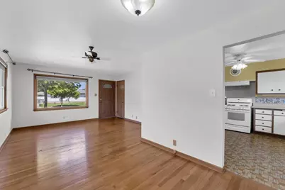4418 Kentucky Avenue, Milwaukee, WI 53221 - Photo 7