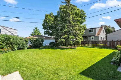 4418 Kentucky Avenue, Milwaukee, WI 53221 - Photo 35