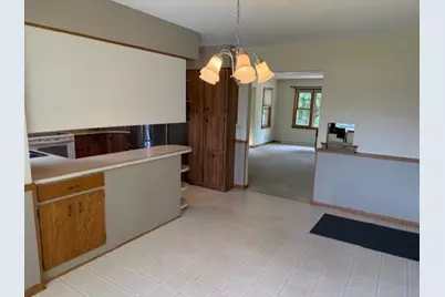653 Gerald Avenue, Sun Prairie, WI 53590 - Photo 9