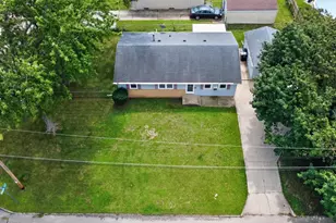 1744 Romona Ct, Beloit, WI 53511 - Photo 3