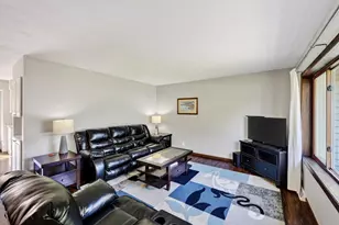 1335 Johnson St, Stoughton, WI 53589 - Photo 5