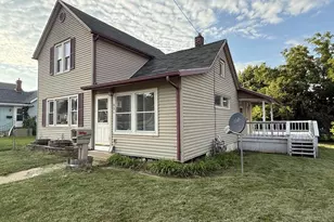 934 E Garden St, Freeport, IL 61032 - Photo 3