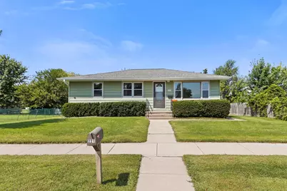221 Washington Street, Portage, WI 53901 - Photo 31