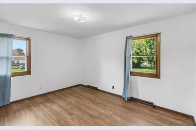 221 Washington Street, Portage, WI 53901 - Photo 9