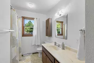 221 Washington St, Portage, WI 53901 - Photo 13