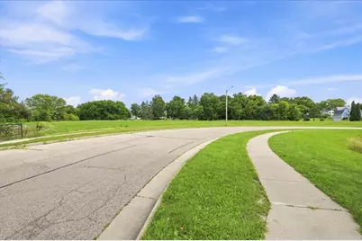 300 Meadow Lane, Columbus, WI 53925 - Photo 11