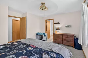 1500 Evergreen Dr, Janesville, WI 53546 - Photo 9