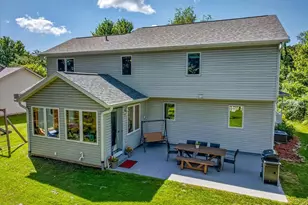 827 Ridge View Ln, Oregon, WI 53575 - Photo 43