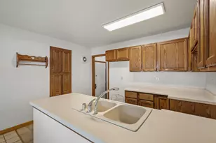 9 S Bartelt Ct, Madison, WI 53704 - Photo 13